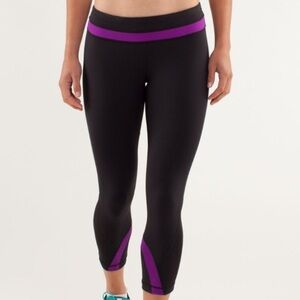 Lululemon Athletica Black and Purple Active Leggings​